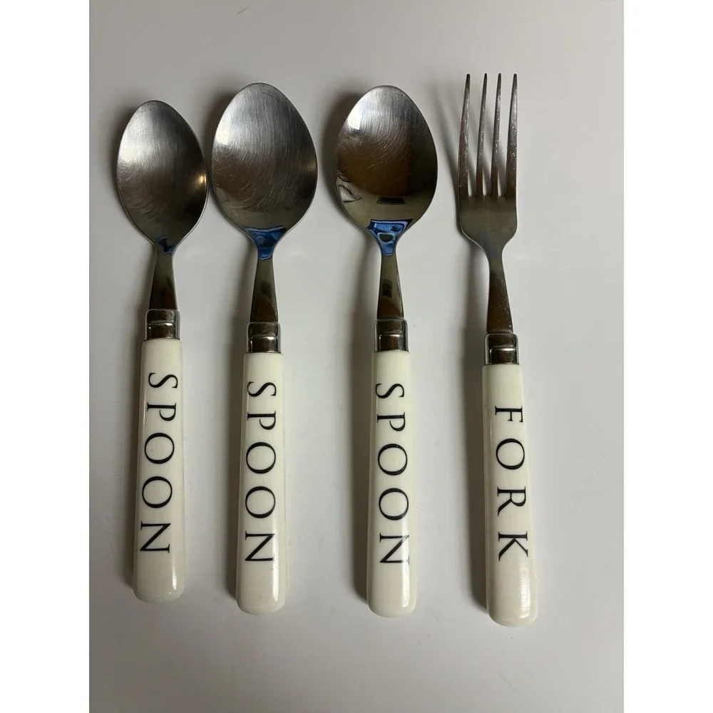 Vintage Flatware 4 Pieces White Plastic Handle Spoon Fork‎ Print